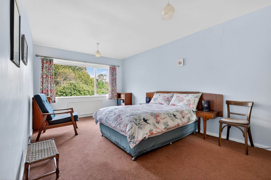 71 Kingsdale Park
