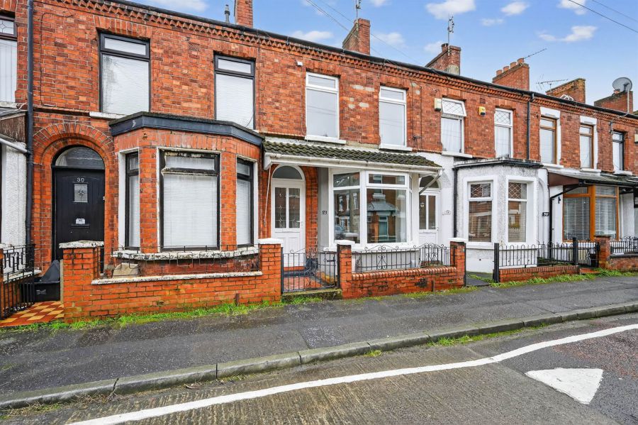 32 Dunraven Avenue, Bloomfield, Belfast, BT5 5JR