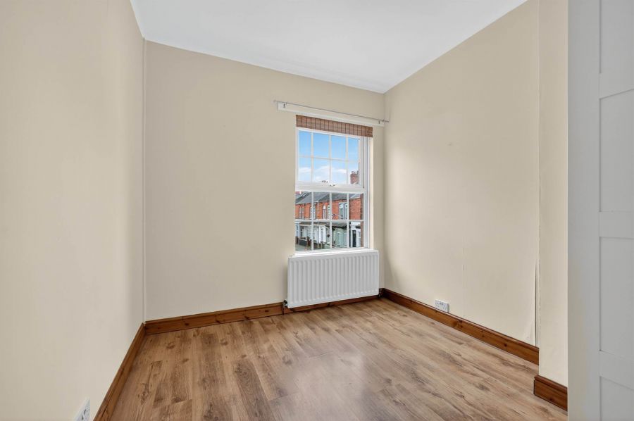 74 Ravenscroft Avenue