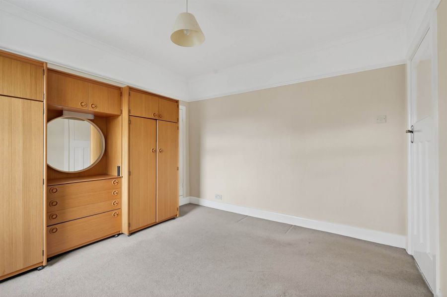 26 Summerhill Park
