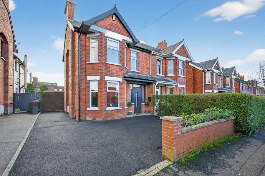 130 Orangefield Crescent, Orangefield, Belfast, BT6 9GJ