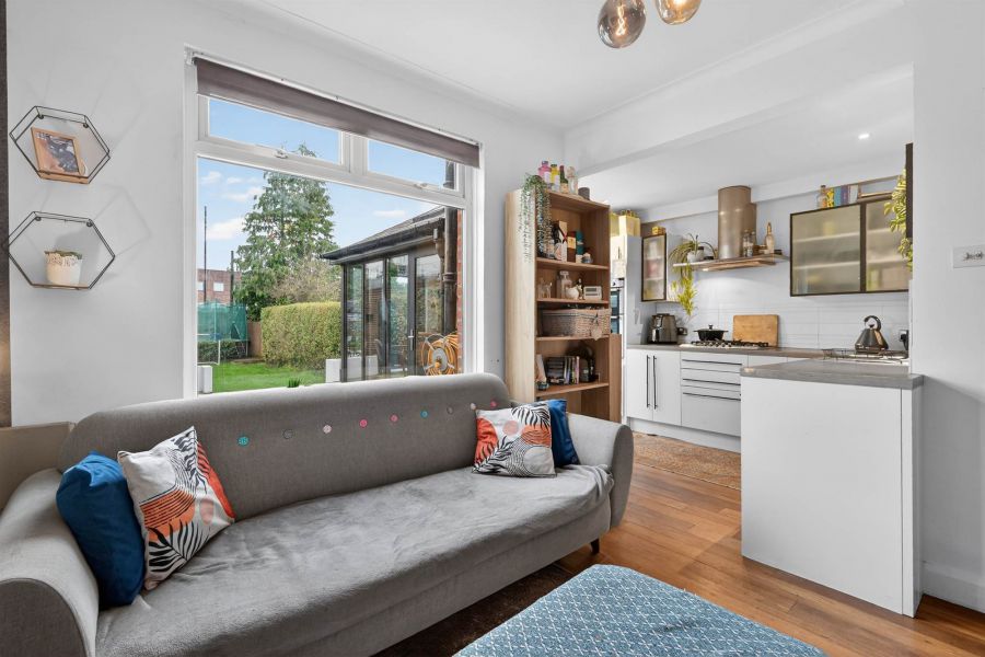 130 Orangefield Crescent