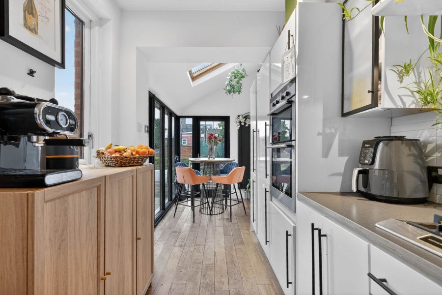 130 Orangefield Crescent