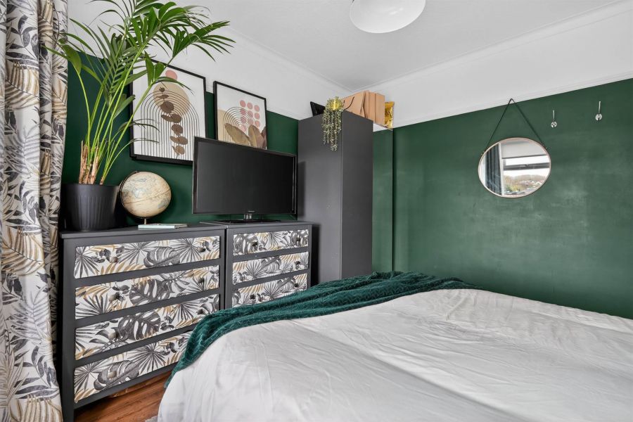 130 Orangefield Crescent