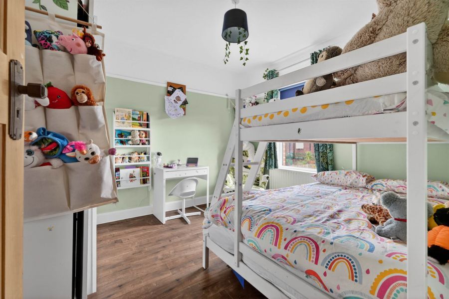 130 Orangefield Crescent