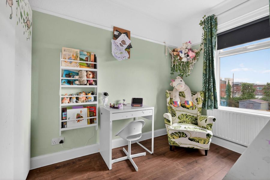 130 Orangefield Crescent