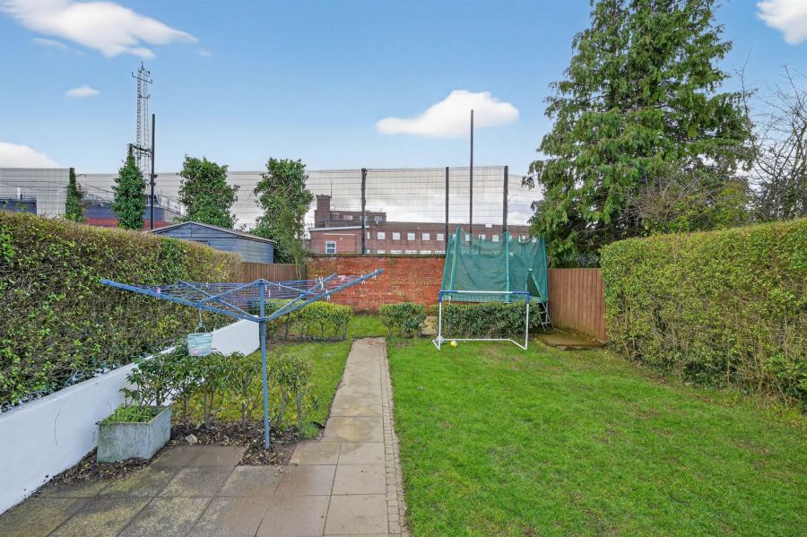 130 Orangefield Crescent