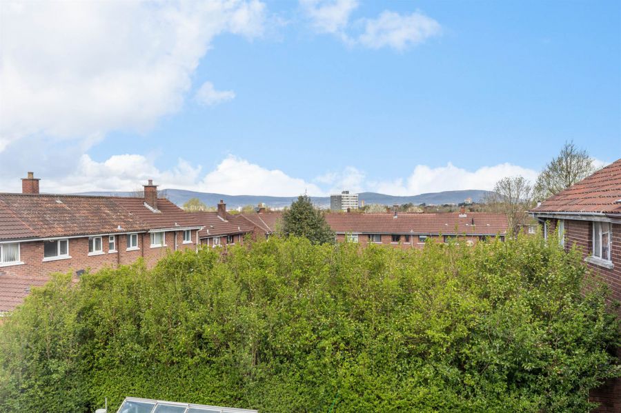 37 Knockwood Crescent