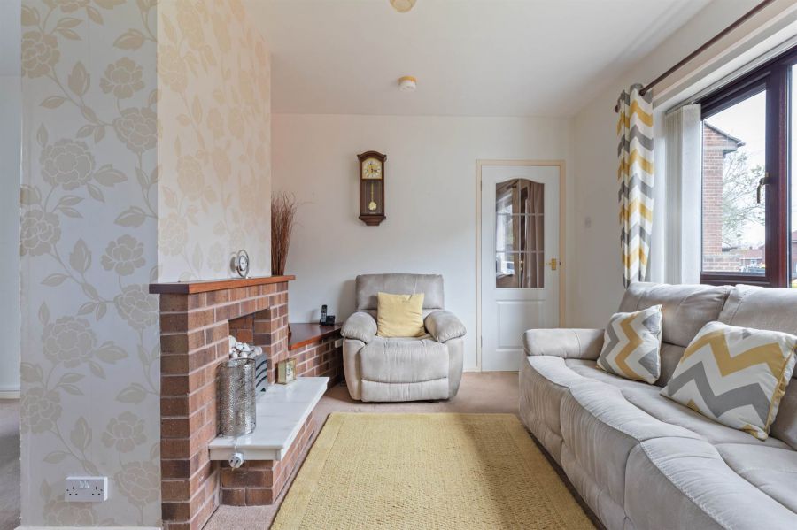 37 Knockwood Crescent