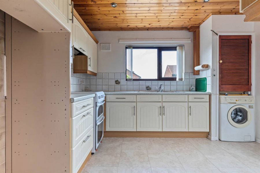 37 Knockwood Crescent