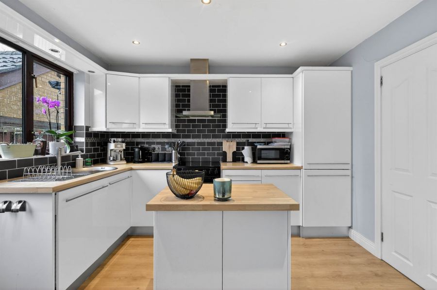 21 Grangewood Crescent