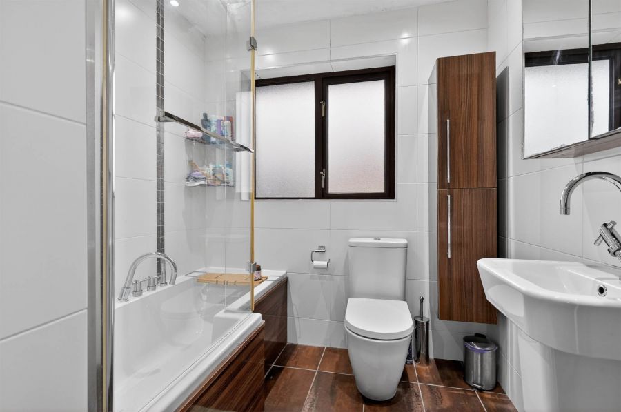 21 Grangewood Crescent