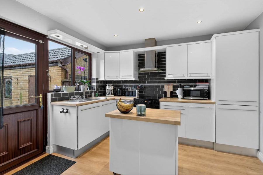 21 Grangewood Crescent