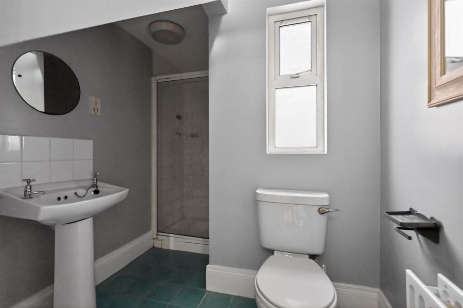 Apt 2, 221 Belmont Road