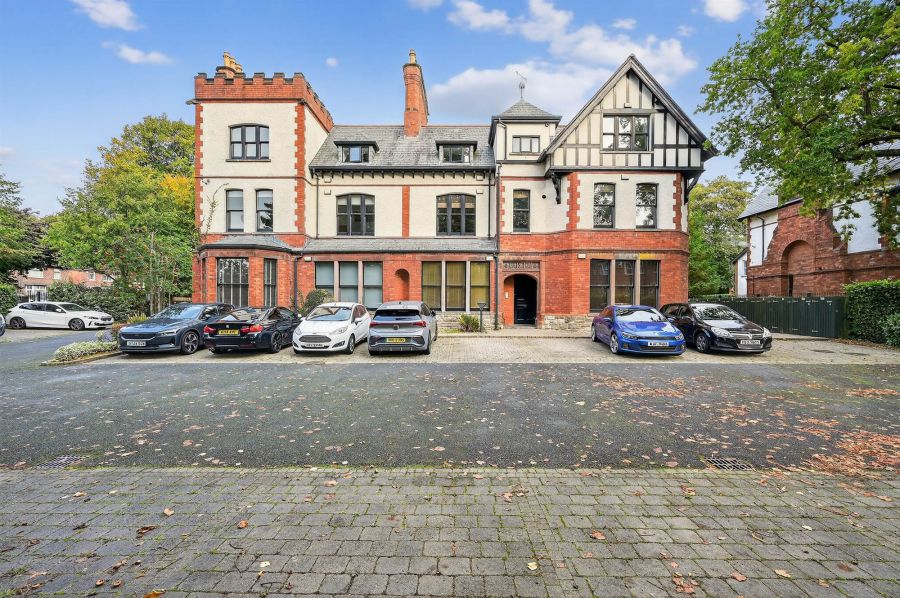 Apt 10 Sandown Court, 82 Sandown Road, Belfast, BT5 6GU