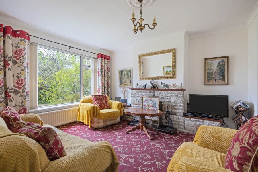 13 Kingsdale Park