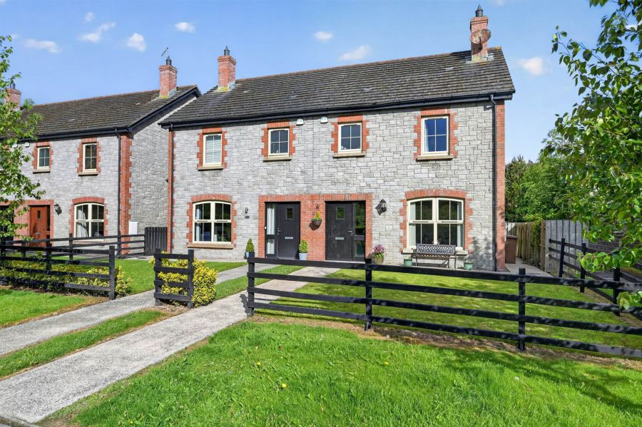 100 Coopers Mill Court, Dundonald, Belfast, BT16 1SZ