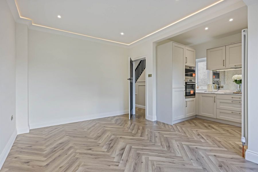 33 Blenheim Drive