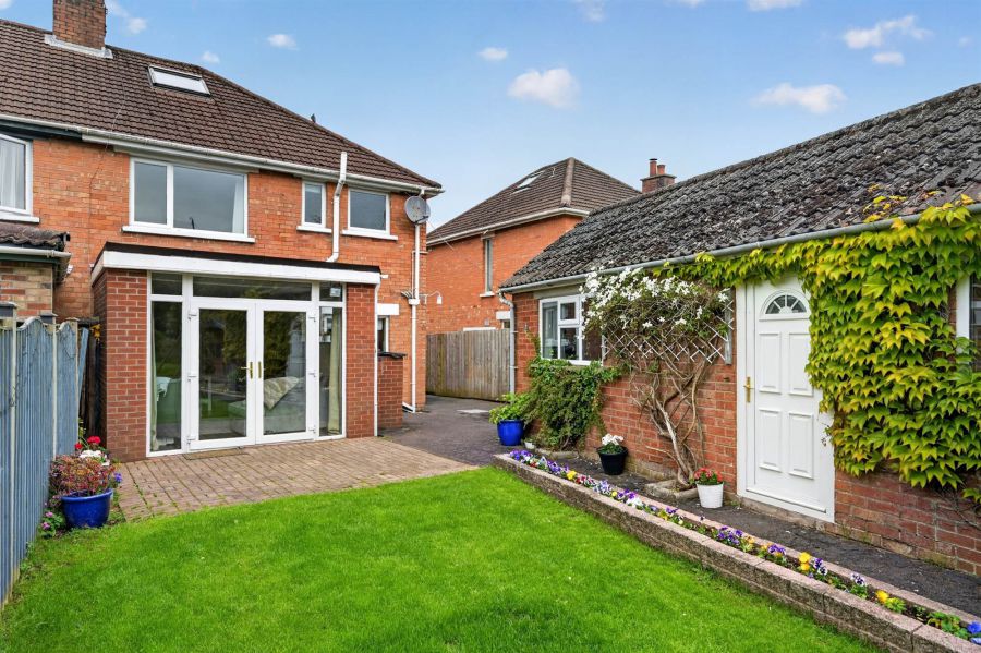 51 Kingsway Park