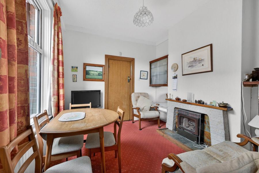 42 Kirkliston Park