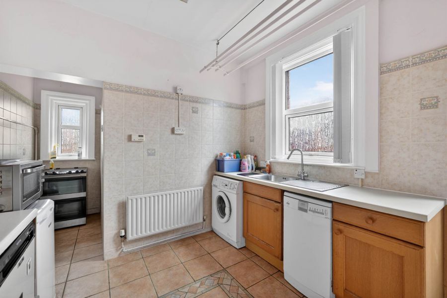 42 Kirkliston Park