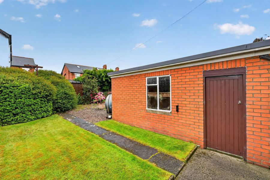 42 Kirkliston Park