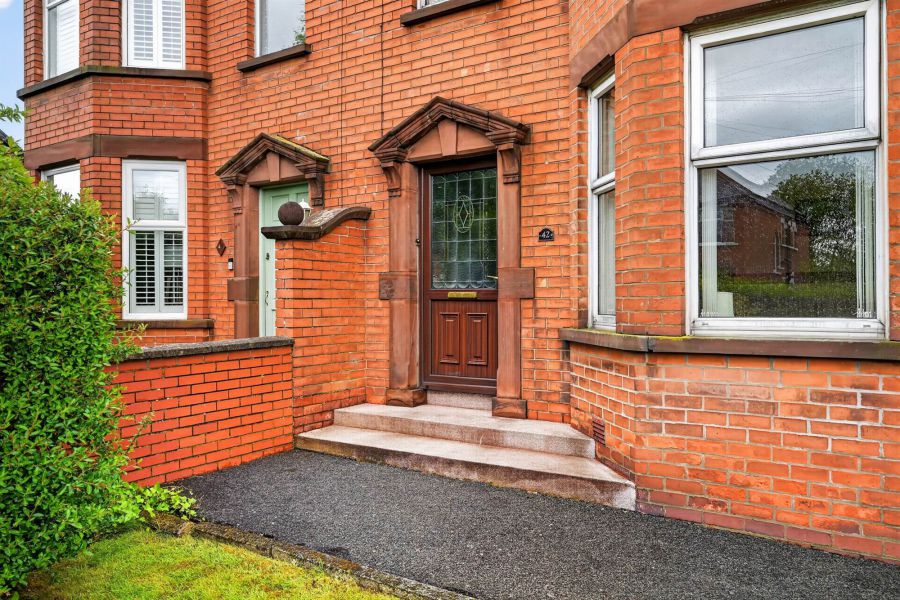 42 Kirkliston Park