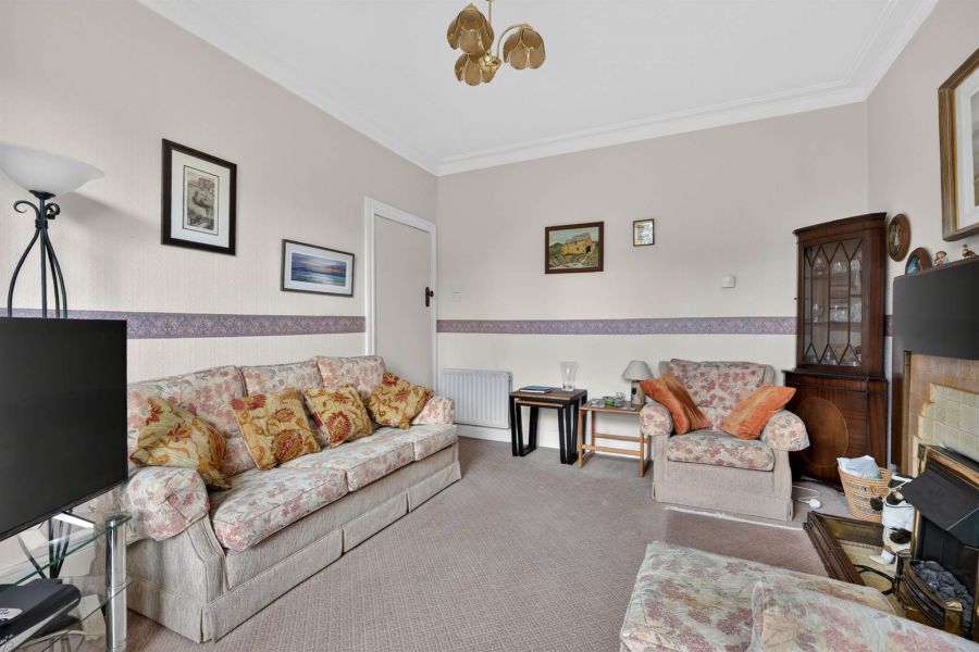 42 Kirkliston Park