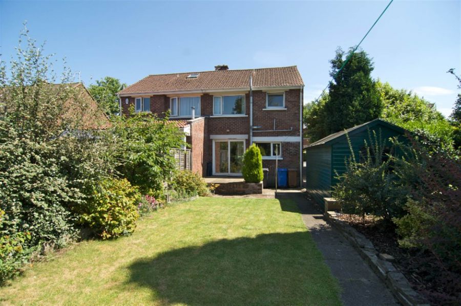 2 Carolhill Park