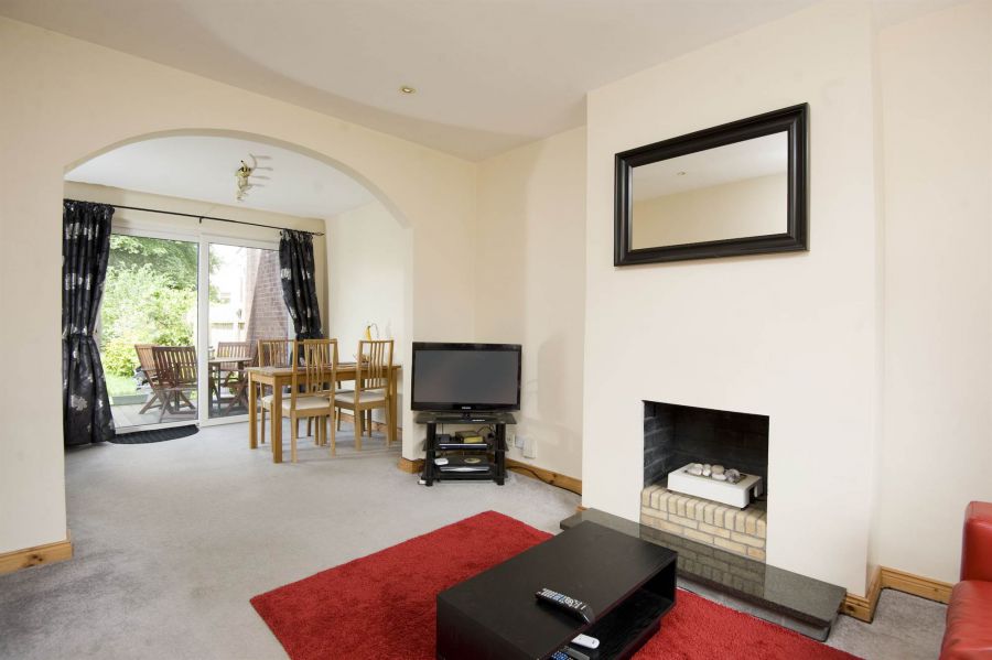 2 Carolhill Park