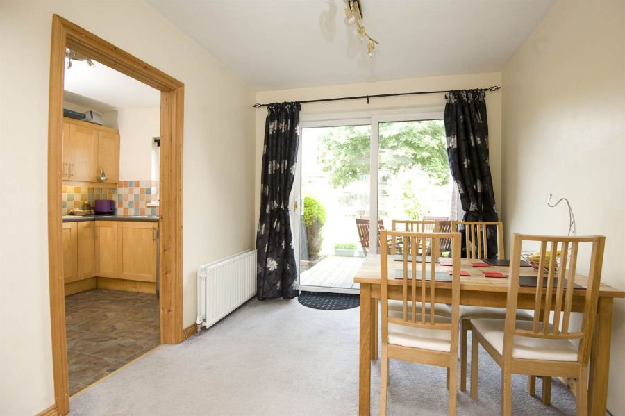 2 Carolhill Park