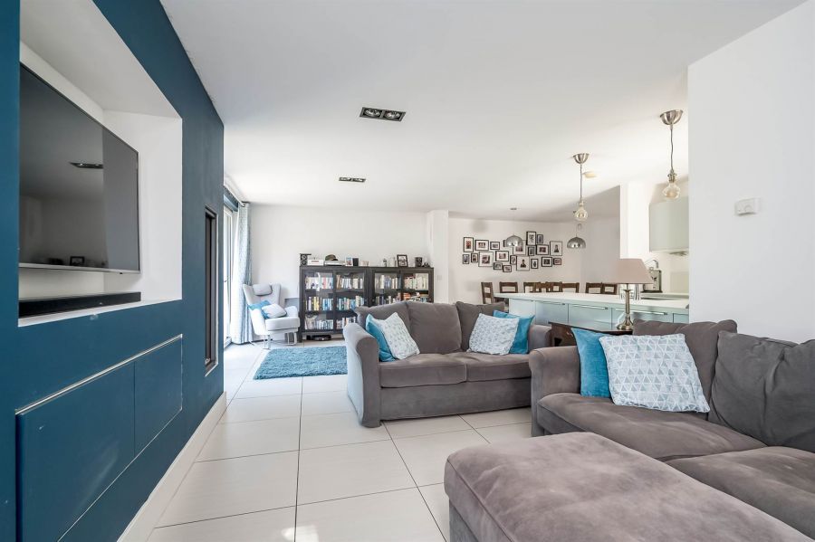 10 Norwood Crescent
