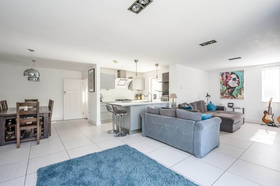 10 Norwood Crescent