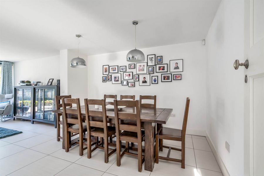 10 Norwood Crescent