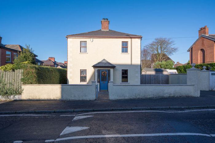 56 Sydenham Avenue, belmont, belfast, BT4 2DS