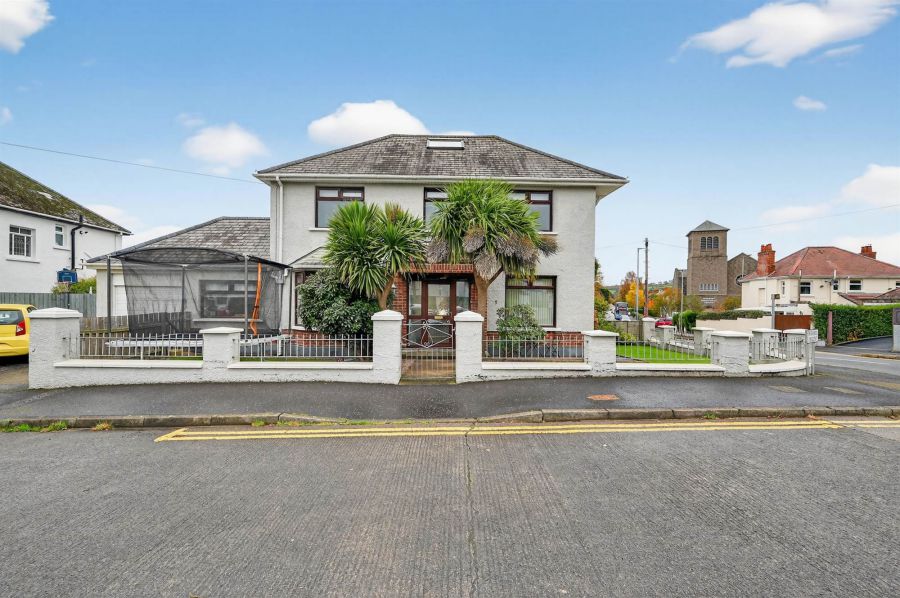 1 Thornhill Crescent, Stormont, Belfast, BT5 7AS