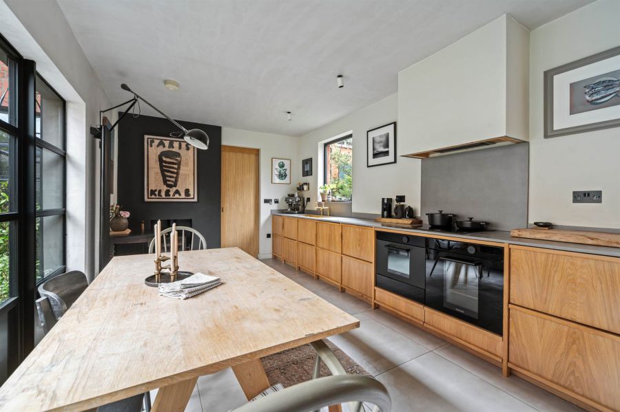 2 Sandford Avenue