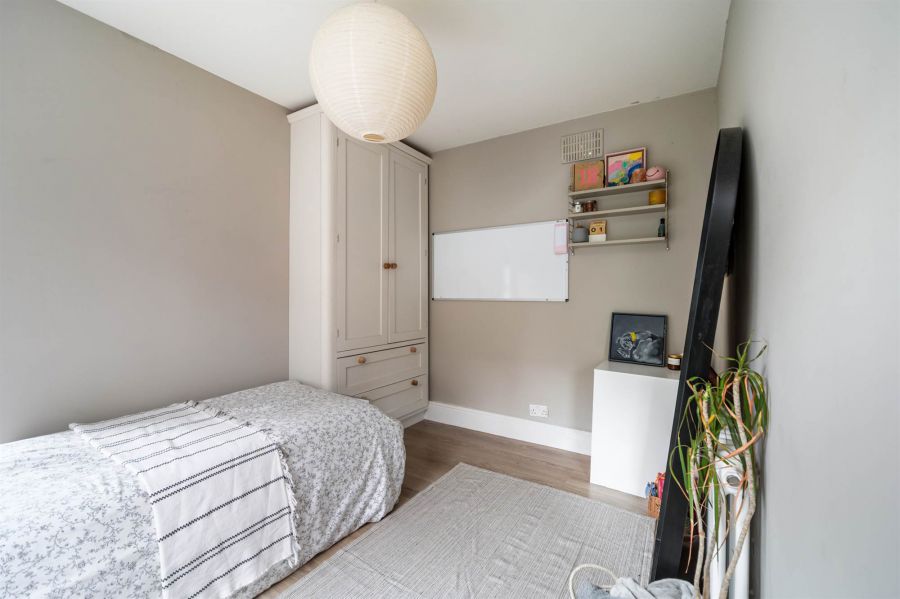 2 Sandford Avenue