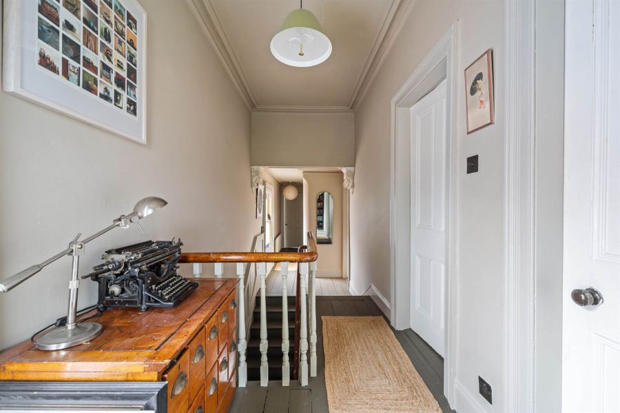 2 Sandford Avenue