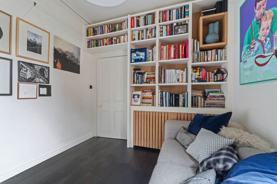2 Sandford Avenue