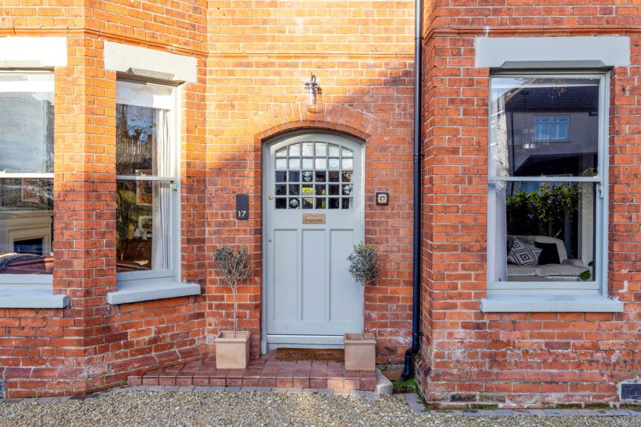 17 Green Road