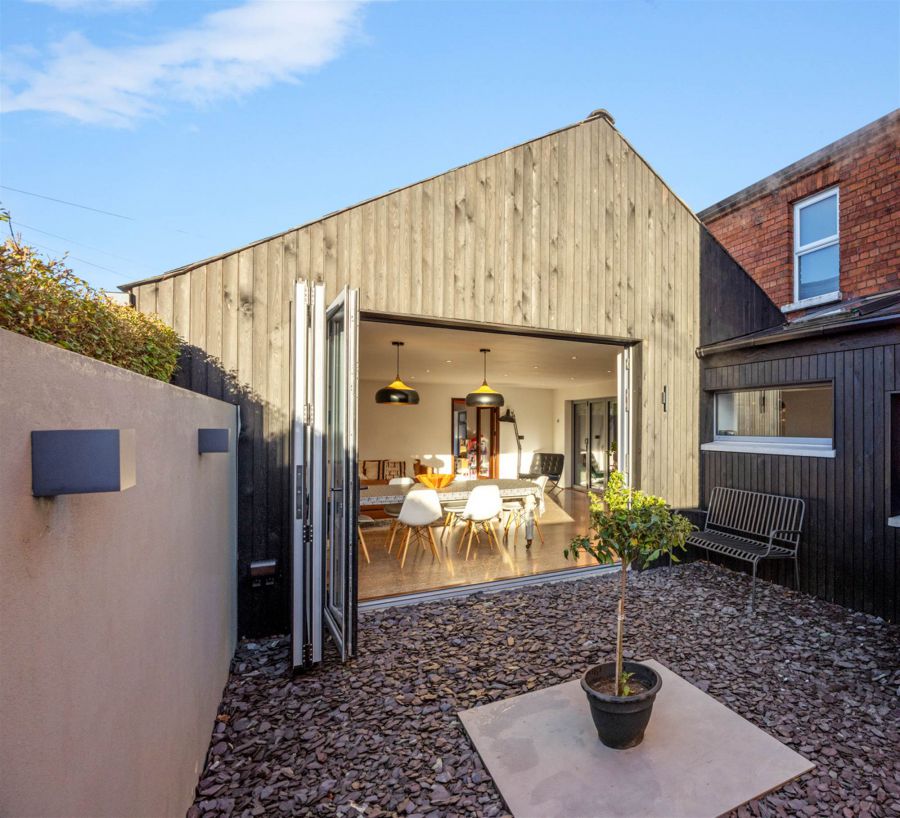 17 Green Road