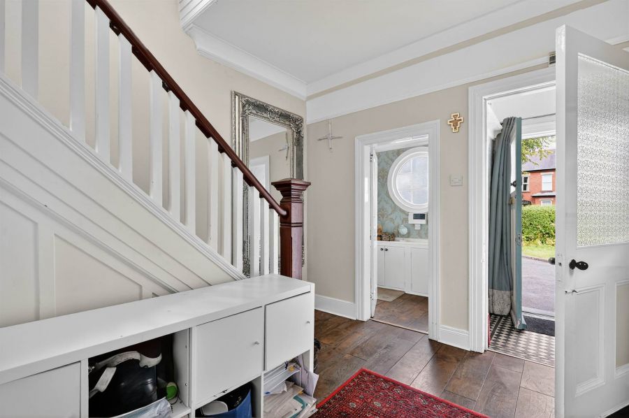 24 Eastleigh Drive