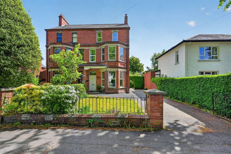 23 Eastleigh Drive