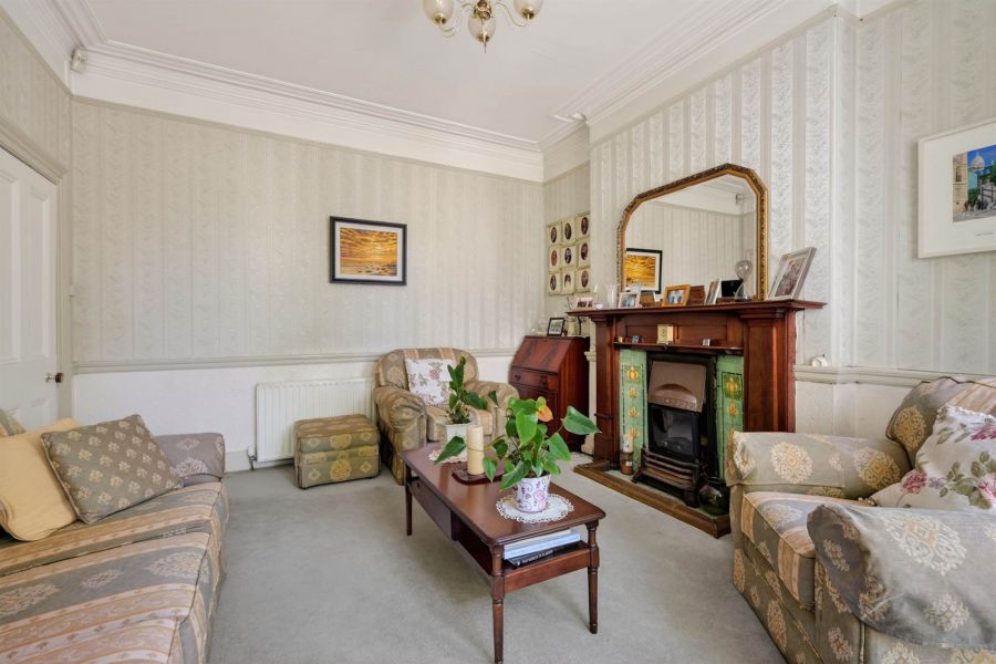 23 Eastleigh Drive