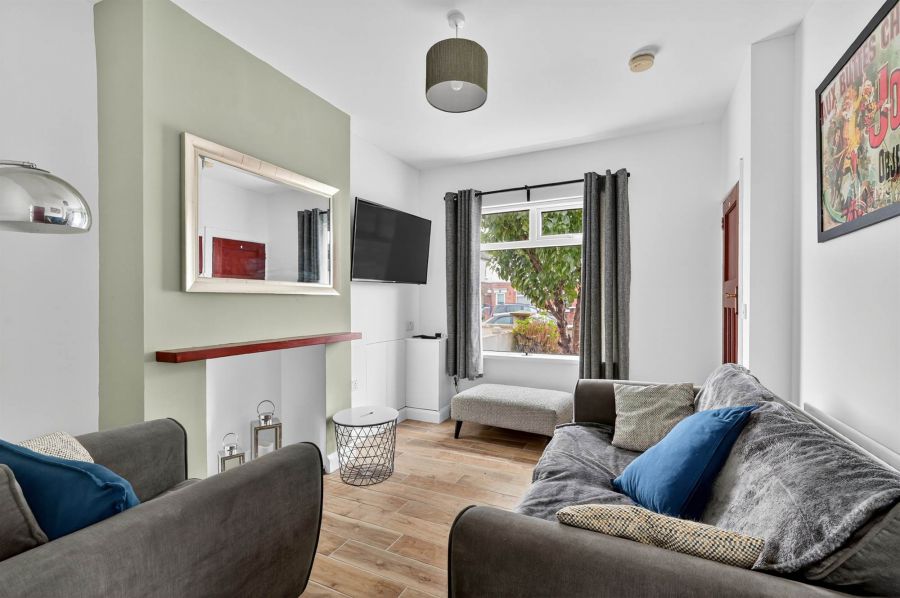 2 Dunraven Park