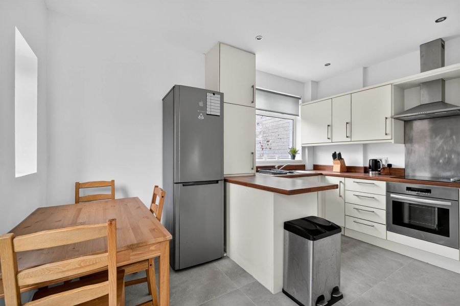 2 Dunraven Park