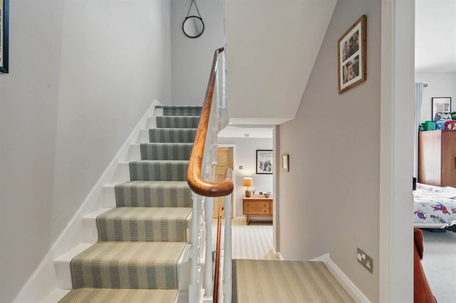 76 Earlswood Road