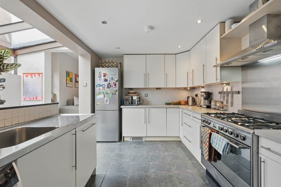 76 Earlswood Road