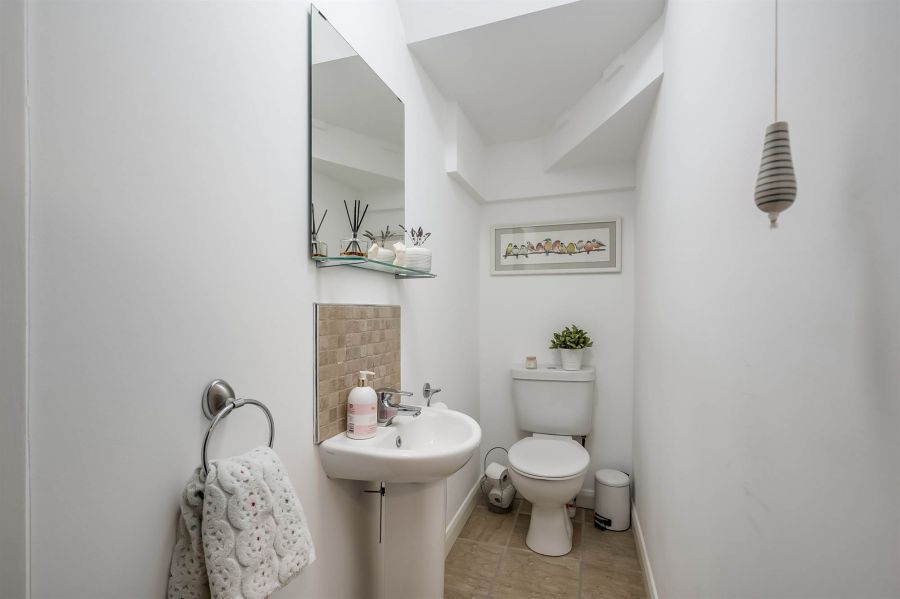 4 Strathearn Lane